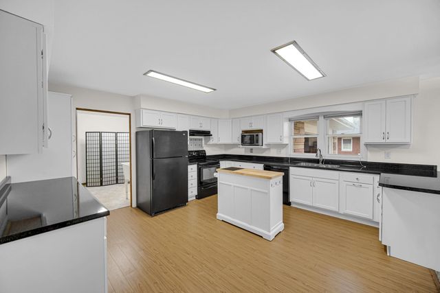 204 N Main Street, Kouts, IN 46347