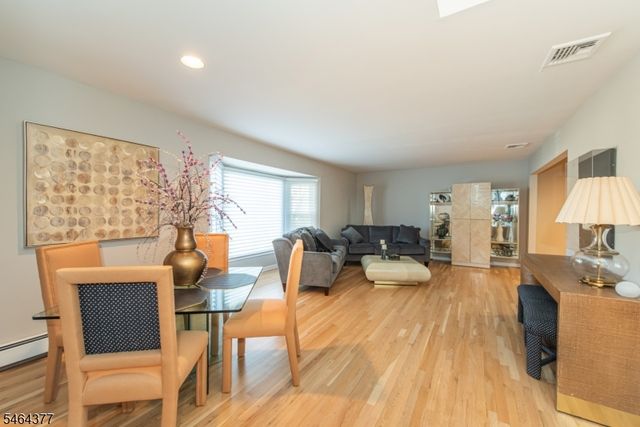 34 Reston Rd, Wayne Twp., NJ 07470