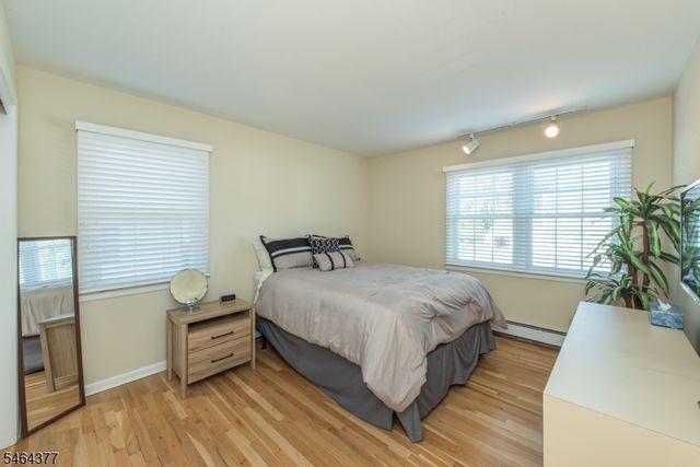 34 Reston Rd, Wayne Twp., NJ 07470