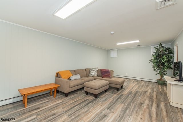34 Reston Rd, Wayne Twp., NJ 07470