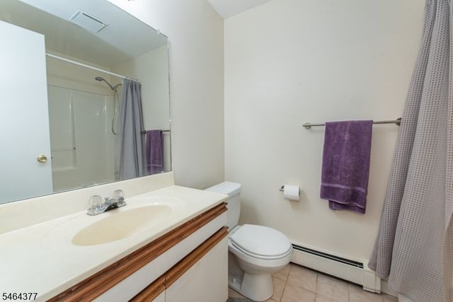 34 Reston Rd, Wayne Twp., NJ 07470