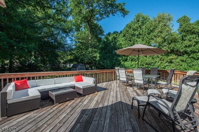 34 Reston Rd, Wayne Twp., NJ 07470