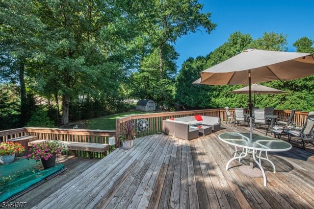 34 Reston Rd, Wayne Twp., NJ 07470
