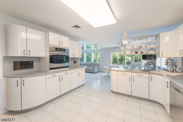 34 Reston Rd, Wayne Twp., NJ 07470