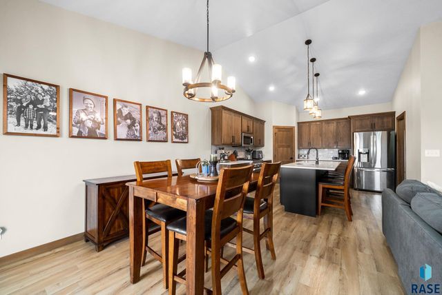 2301 E Mary Moore Dr Drive, Tea, SD 57064