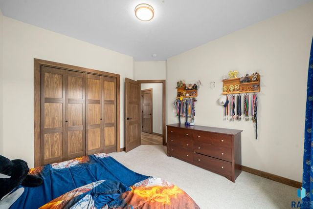 2301 E Mary Moore Dr Drive, Tea, SD 57064