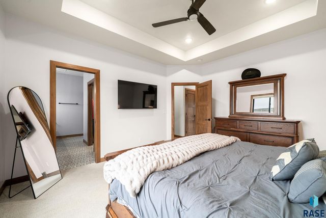 2301 E Mary Moore Dr Drive, Tea, SD 57064