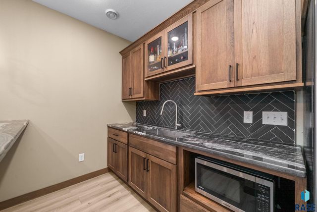 2301 E Mary Moore Dr Drive, Tea, SD 57064