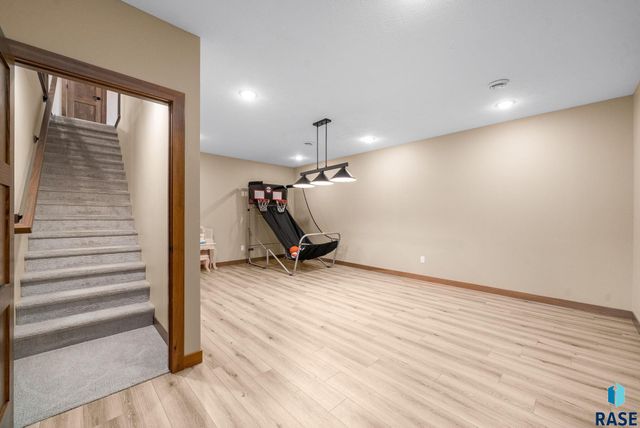 2301 E Mary Moore Dr Drive, Tea, SD 57064