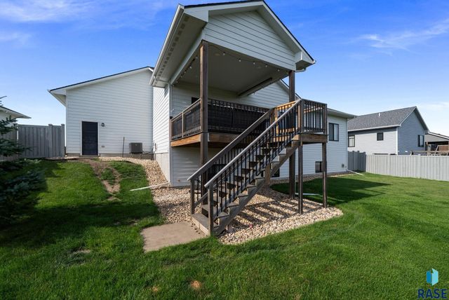 2301 E Mary Moore Dr Drive, Tea, SD 57064