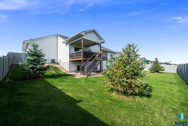 2301 E Mary Moore Dr Drive, Tea, SD 57064