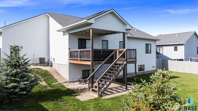 2301 E Mary Moore Dr Drive, Tea, SD 57064