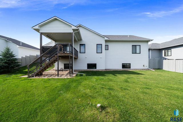 2301 E Mary Moore Dr Drive, Tea, SD 57064