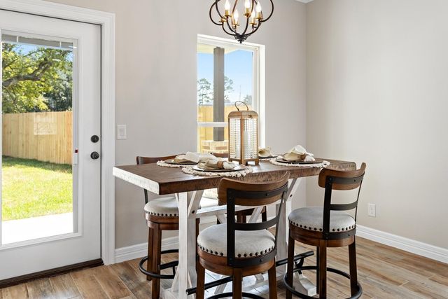 1813 Ordway Street, Port Neches, TX 77651