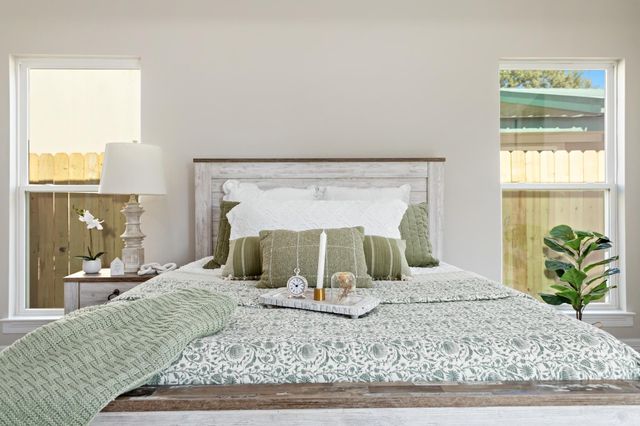 1813 Ordway Street, Port Neches, TX 77651