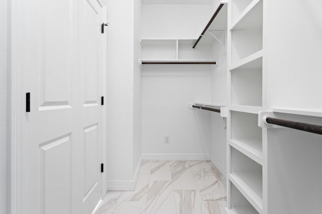 1813 Ordway Street, Port Neches, TX 77651