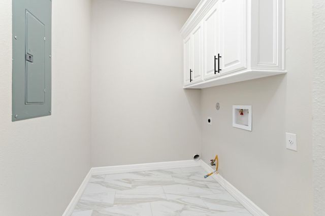 1813 Ordway Street, Port Neches, TX 77651