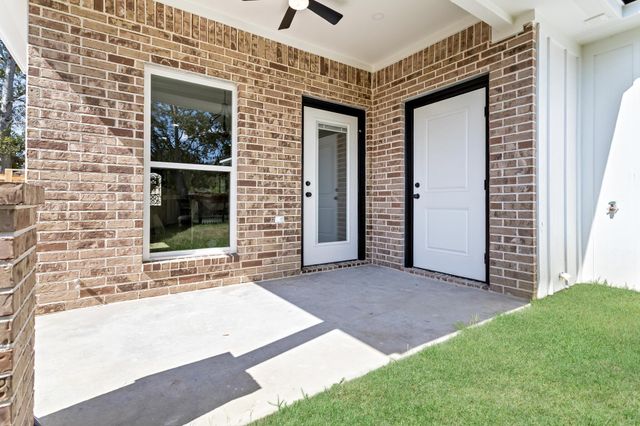 1813 Ordway Street, Port Neches, TX 77651