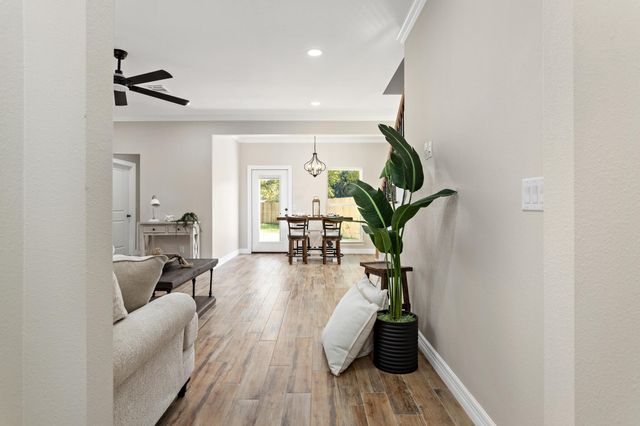 1813 Ordway Street, Port Neches, TX 77651