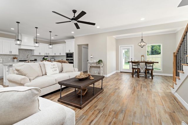 1813 Ordway Street, Port Neches, TX 77651