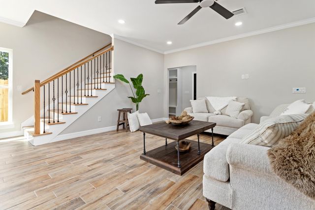 1813 Ordway Street, Port Neches, TX 77651