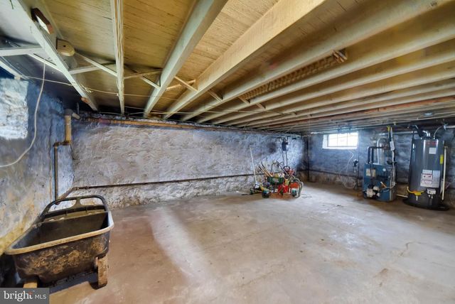 5720 CLOVER RD, Baltimore, MD 21215