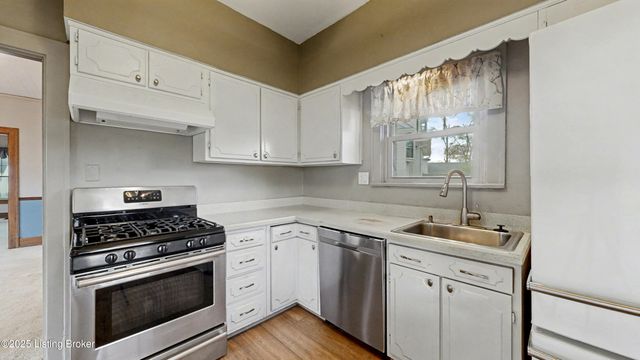 1857 Overlook Terrace, Louisville, KY 40205