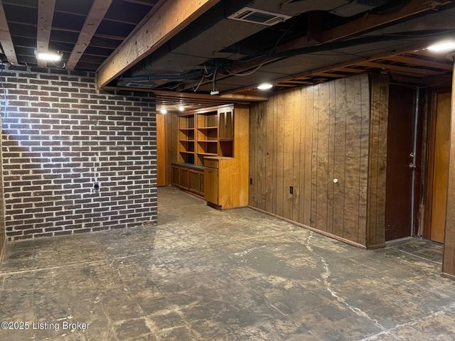 1857 Overlook Terrace, Louisville, KY 40205