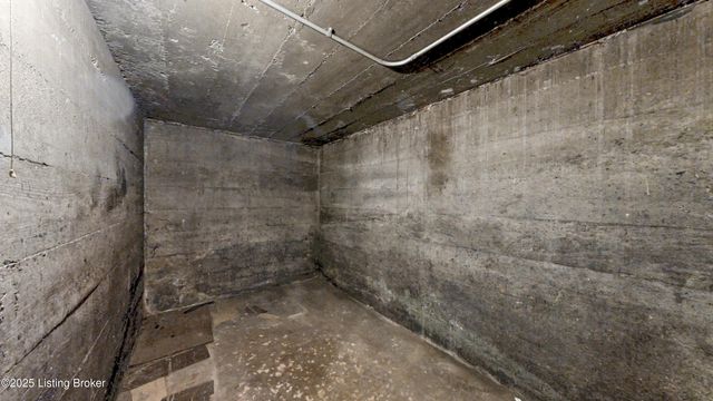 1857 Overlook Terrace, Louisville, KY 40205