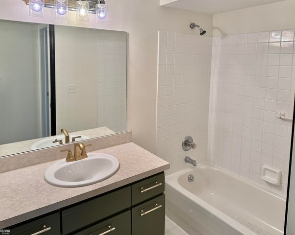 56145 N Troon Street, Shelby Twp, MI 48316