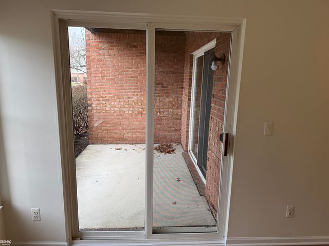 56145 N Troon Street, Shelby Twp, MI 48316