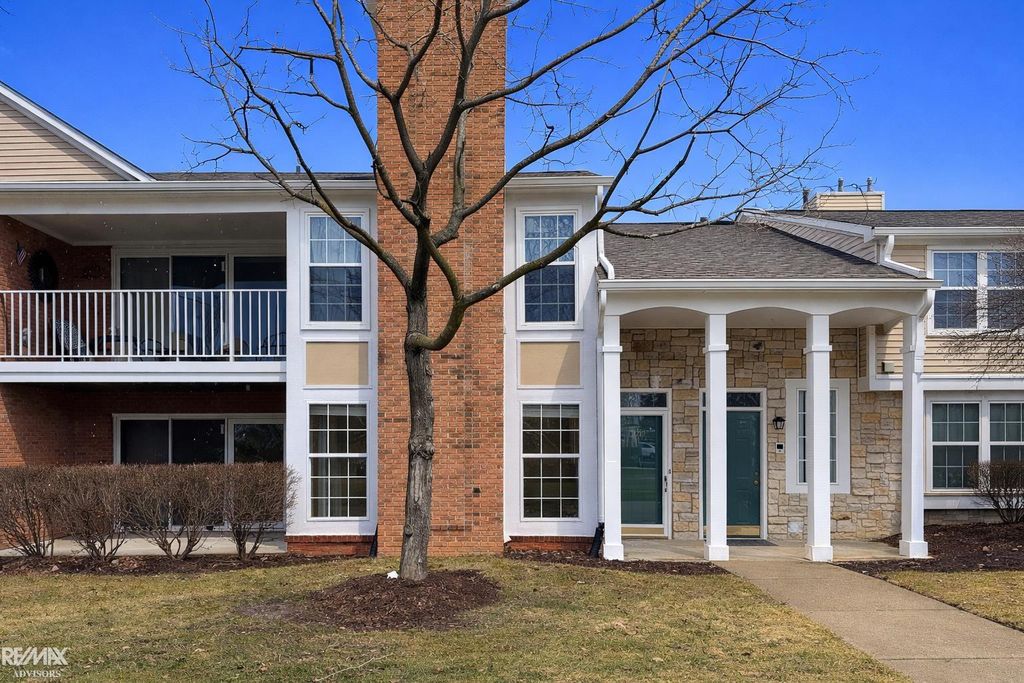 56145 N Troon Street, Shelby Twp, MI 48316