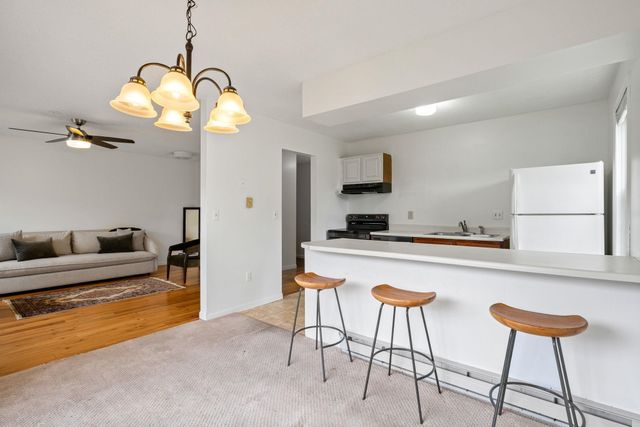140 North Twin Oaks Terrace, South Burlington, VT 05403