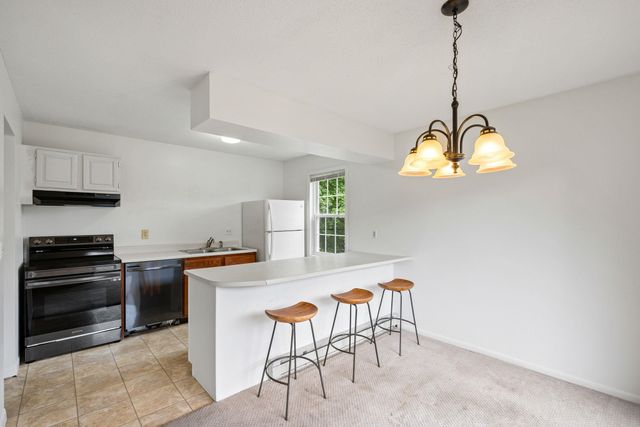 140 North Twin Oaks Terrace, South Burlington, VT 05403