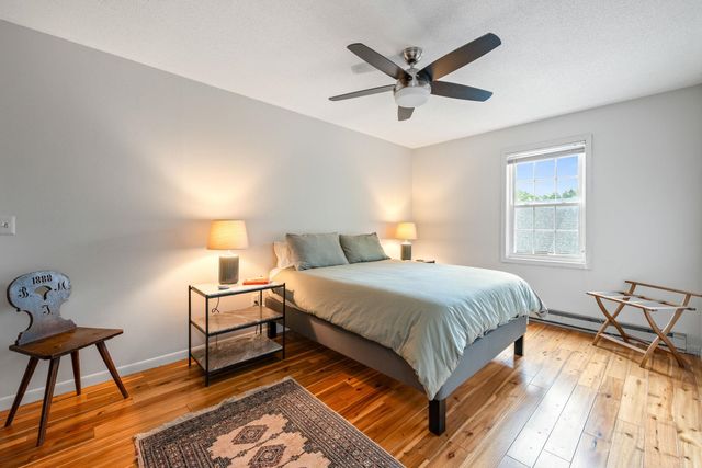 140 North Twin Oaks Terrace, South Burlington, VT 05403