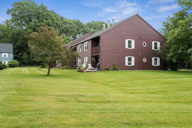 140 North Twin Oaks Terrace, South Burlington, VT 05403