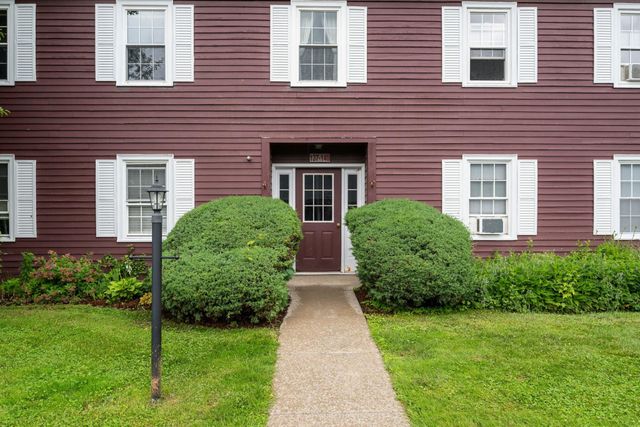 140 North Twin Oaks Terrace, South Burlington, VT 05403