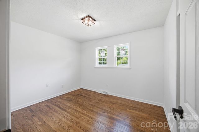 9401 Feldbank Drive, Charlotte, NC 28216