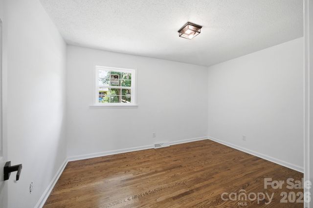 9401 Feldbank Drive, Charlotte, NC 28216