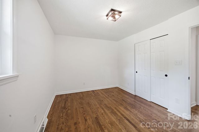 9401 Feldbank Drive, Charlotte, NC 28216