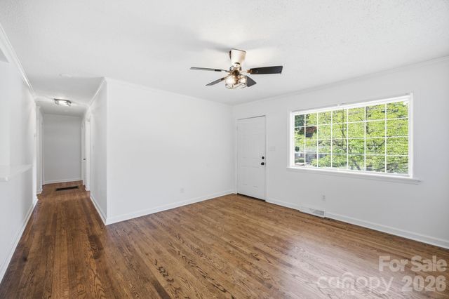 9401 Feldbank Drive, Charlotte, NC 28216