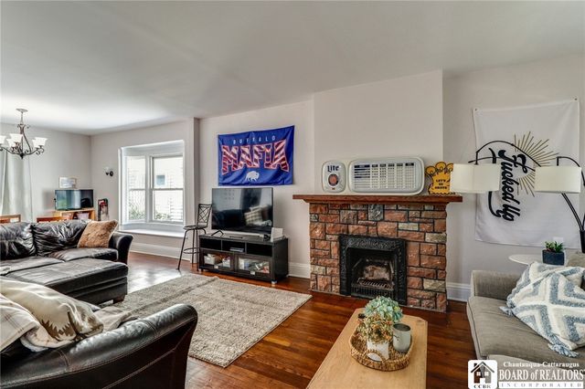 41 Hughes Avenue, Buffalo, NY 14208