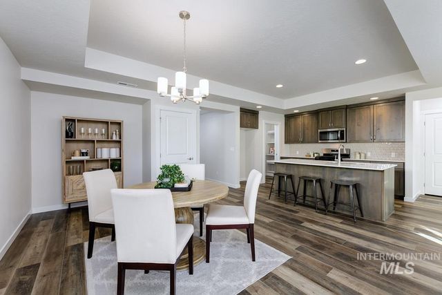 296 W Broyhill, Meridian, ID 83642