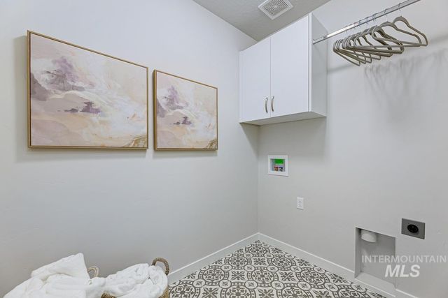 296 W Broyhill, Meridian, ID 83642