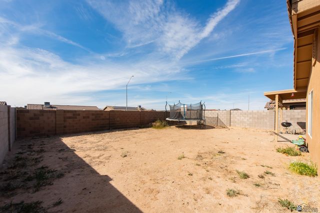 4516 S Sunflower Dr, Yuma, AZ 85365