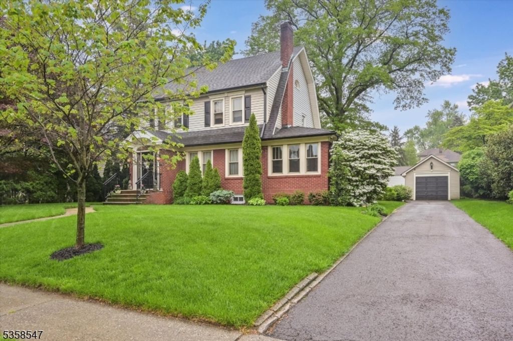 18 Warren Pl, Glen Rock Boro, NJ 07452