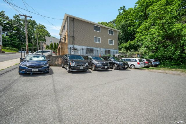 5 Montague Street, Yonkers, NY 10703