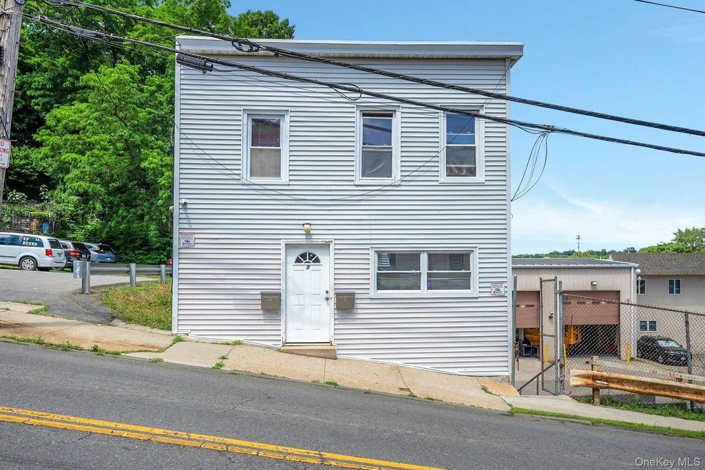 5 Montague Street, Yonkers, NY 10703