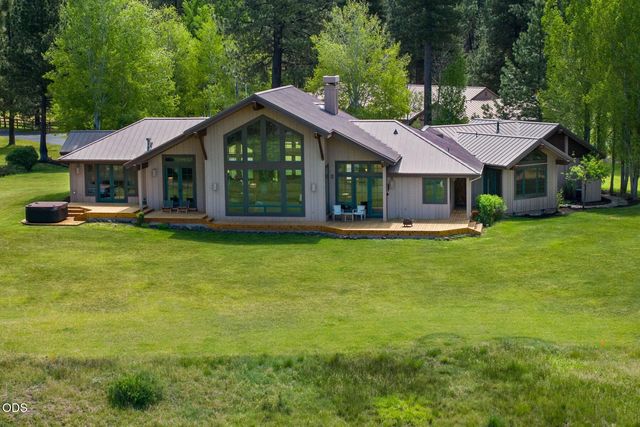 55383 Huntington Road, Bend, OR 97707