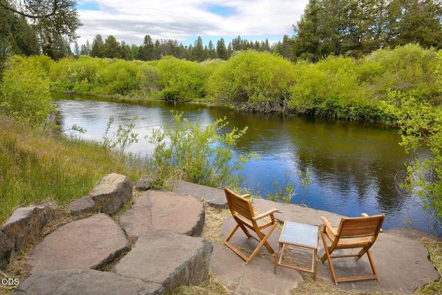 55383 Huntington Road, Bend, OR 97707